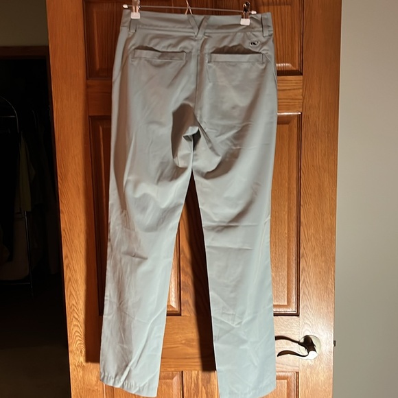 Vineyard vines Men’s Fairway Pants. Size 28x32 light grey - Picture 2 of 9